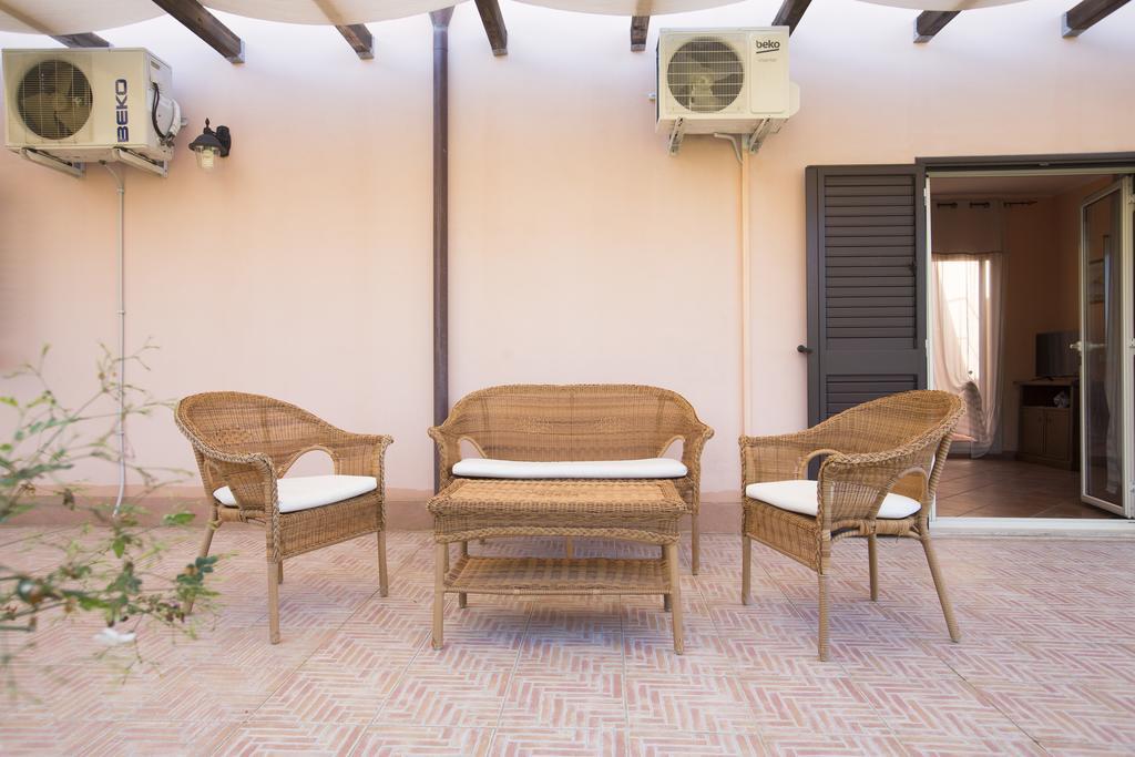 Villa Di Francoチェファル エクステリア 写真